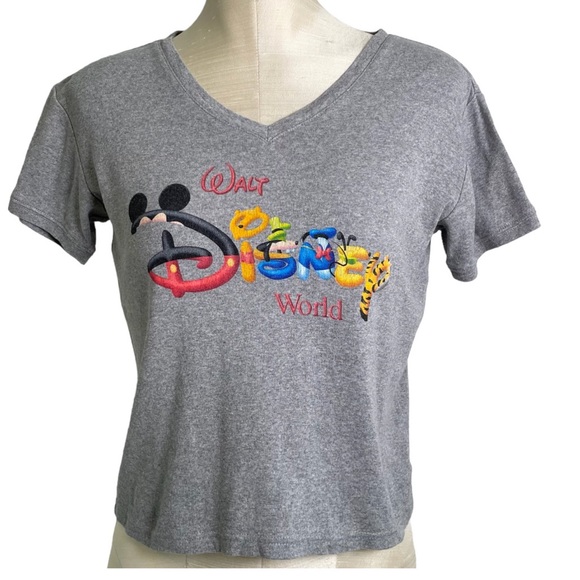 Disney Tops - Walt Disney World Vintage Y2K Grey V-Neck Short Sleeve Top Size Small
